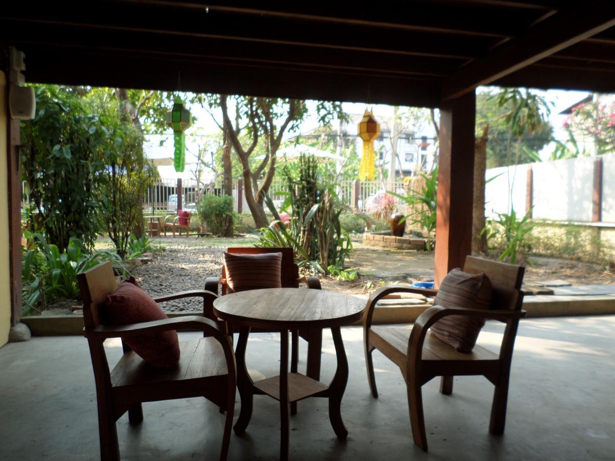 Baanwealaa Guesthouse (Adults Only) Чіангмай Екстер'єр фото