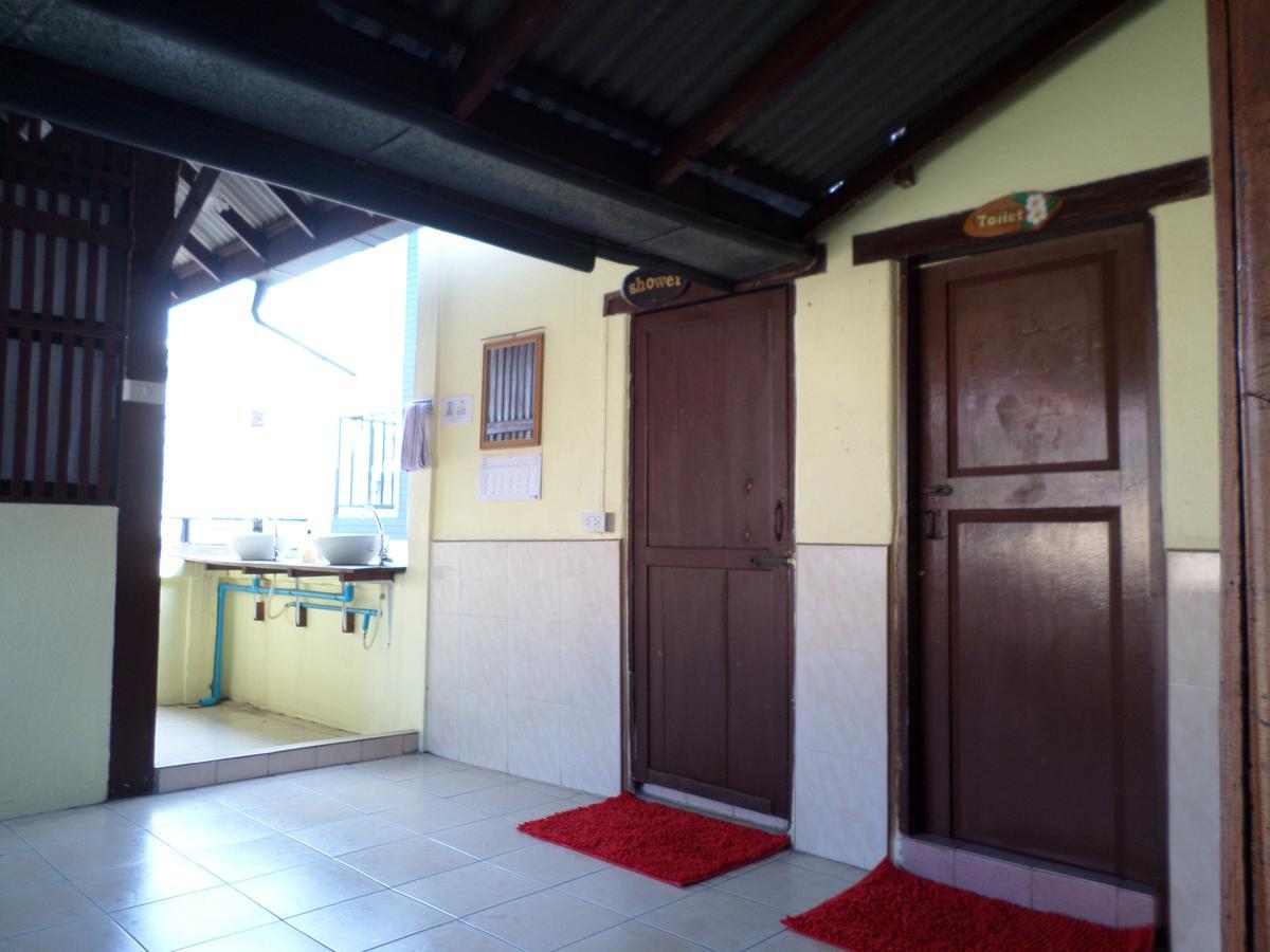 Baanwealaa Guesthouse (Adults Only) Чіангмай Екстер'єр фото